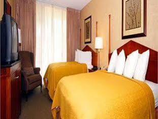 Quality Inn & Suites Downtown 凤凰城 外观 照片