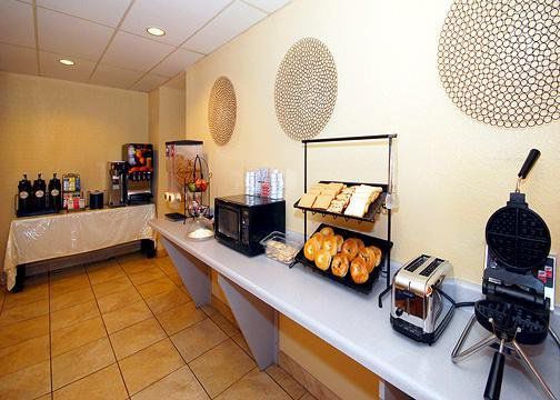 Quality Inn & Suites Downtown 凤凰城 餐厅 照片